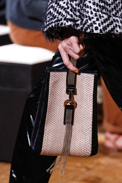 Look 51